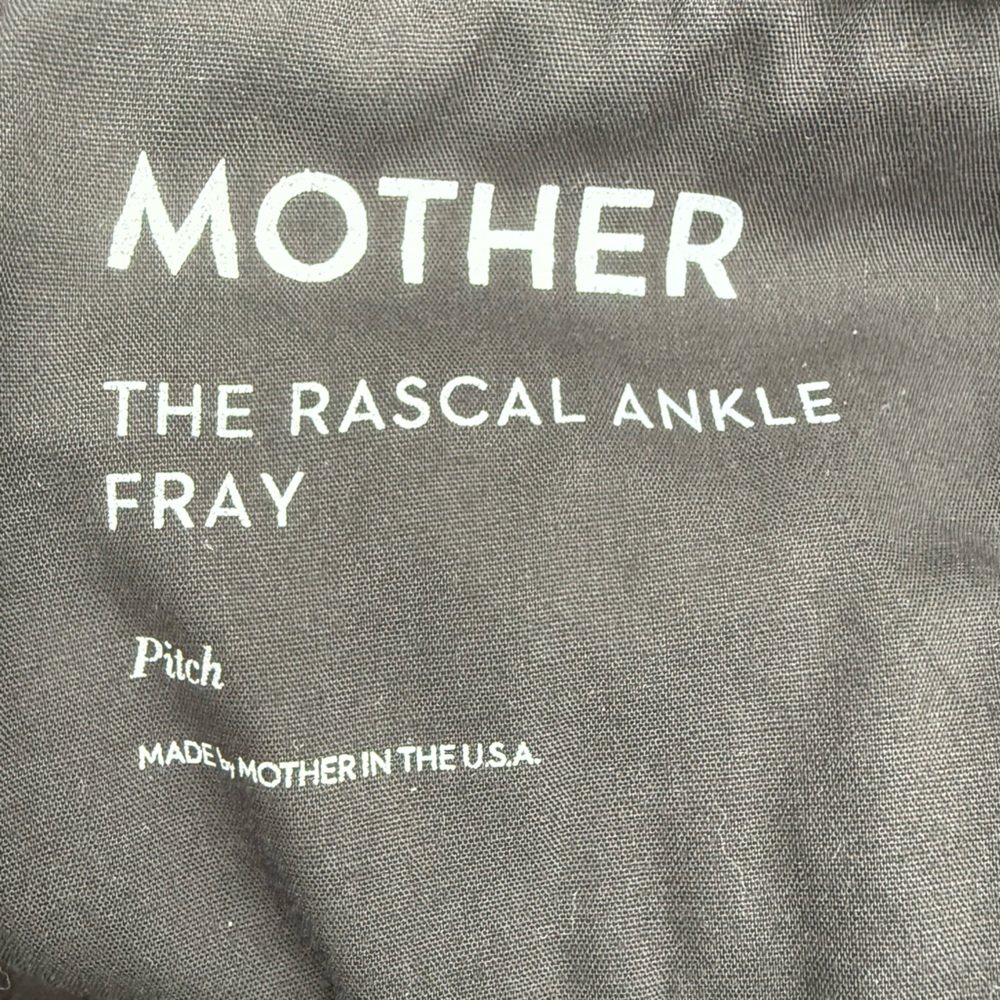 MOTHER The Rascal Ankpe Fray High Rise Black Jeans - Picture 15 of 15
